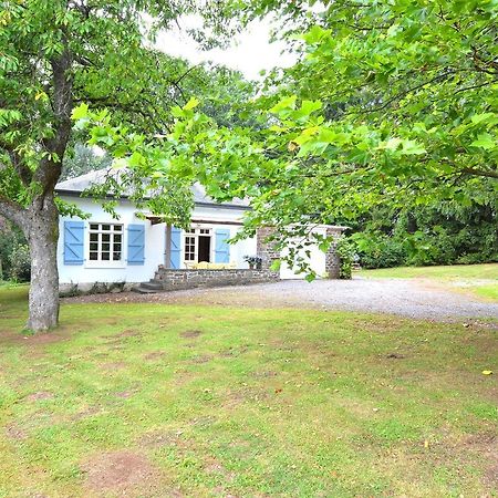 Furnished Bungalow In Monceau En Ardenne With Garden Barbecue Oizy Værelse billede